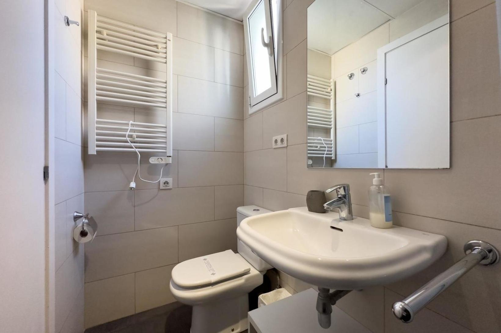 Apartamento Fuer 3 Personen Ca 40 Qm In Barcelona-gracia, Costa Brava Costa Del Maresme *
